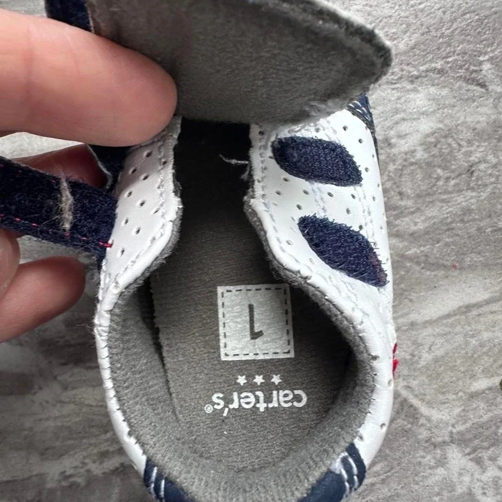 Carters Baby Shoes EUC